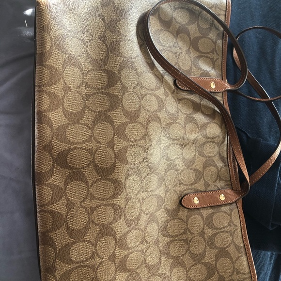 Coach signature tote. - Picture 3 of 3